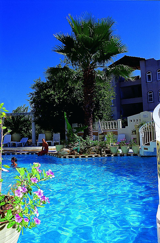 Serenad Hotel